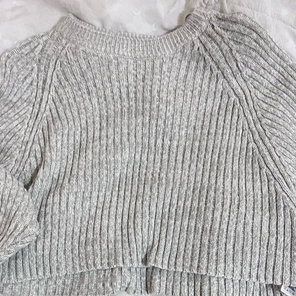 Gray Crop sweater